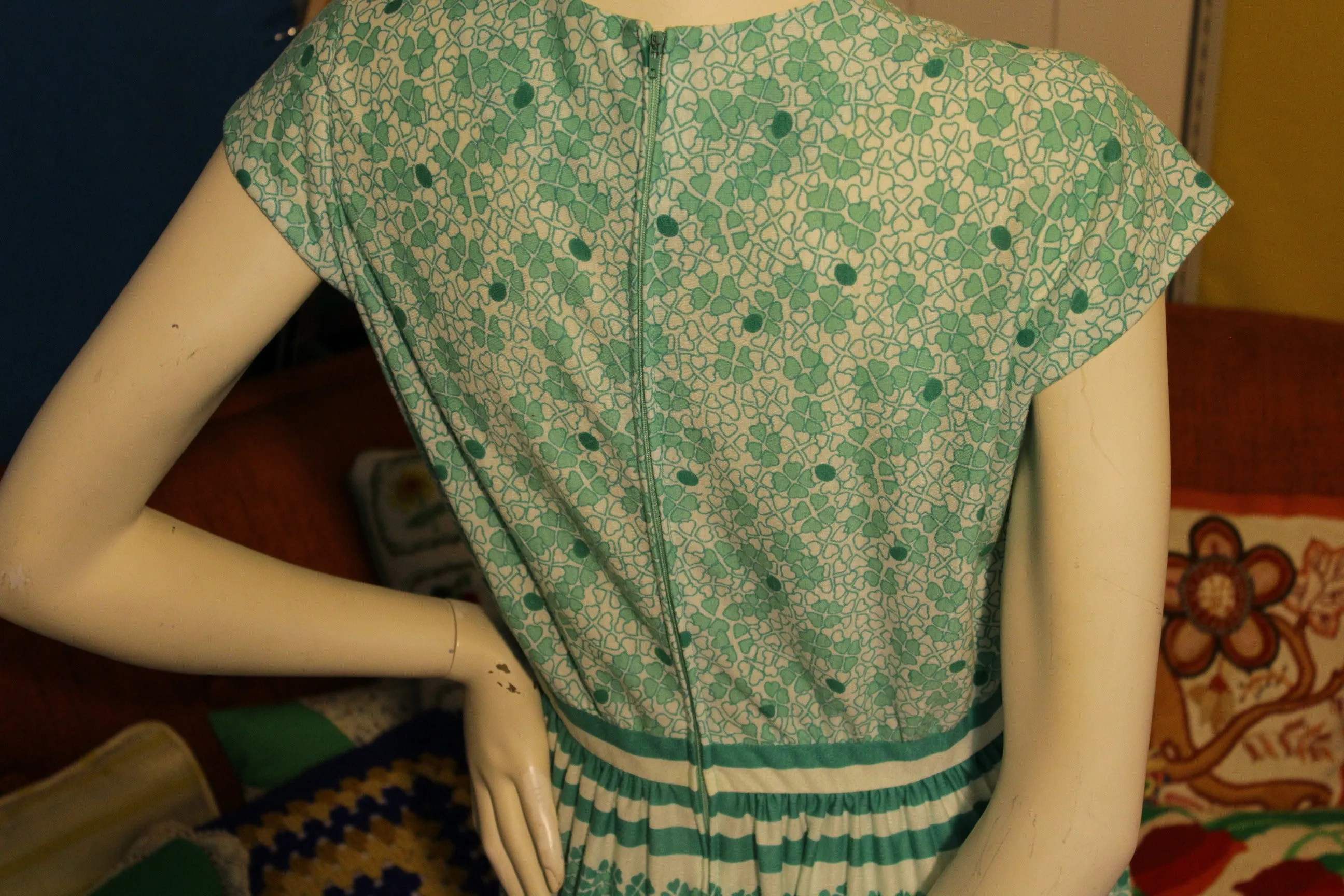 1970's Green 4 Leaf Clover Wrap Dress Cute, Lightweight, Summer and Half Zip.