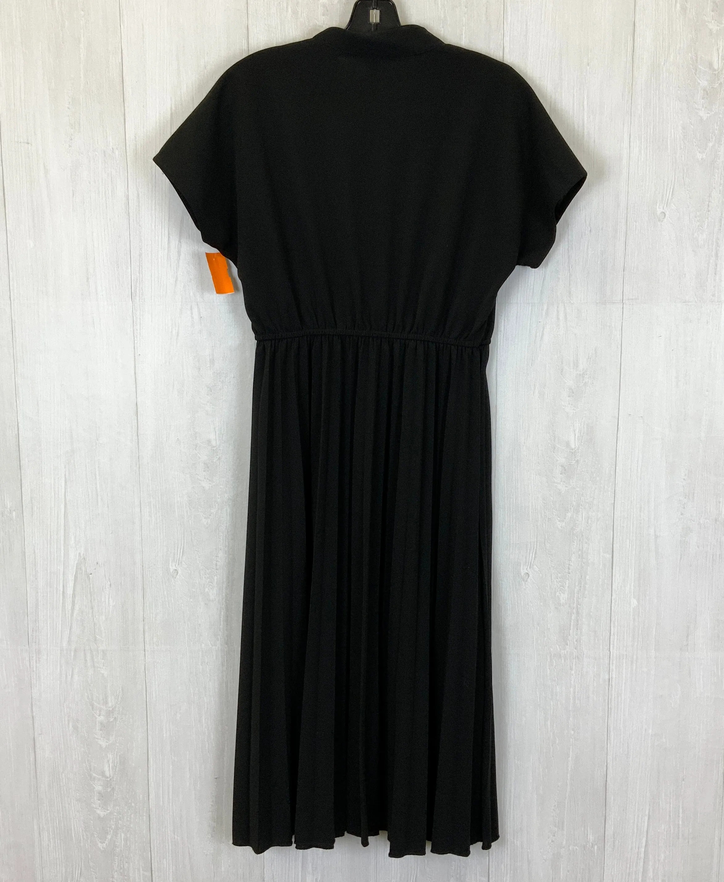 Dress Casual Midi By Shein  Size: M