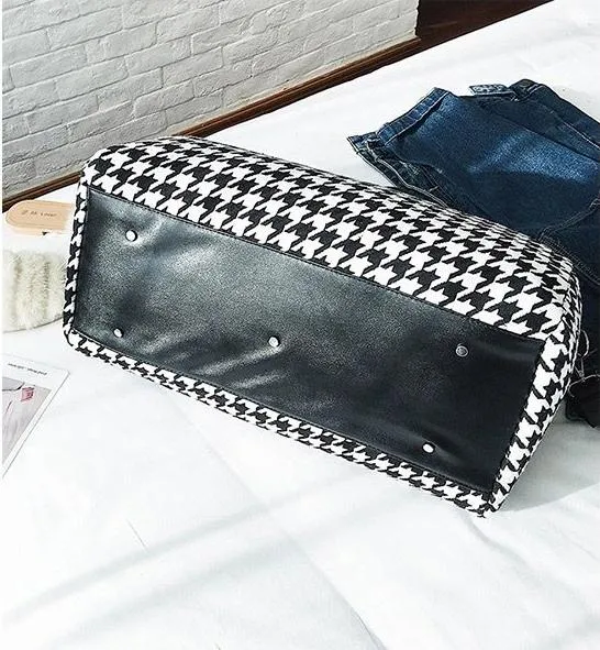 Lila Houndstooth Bag