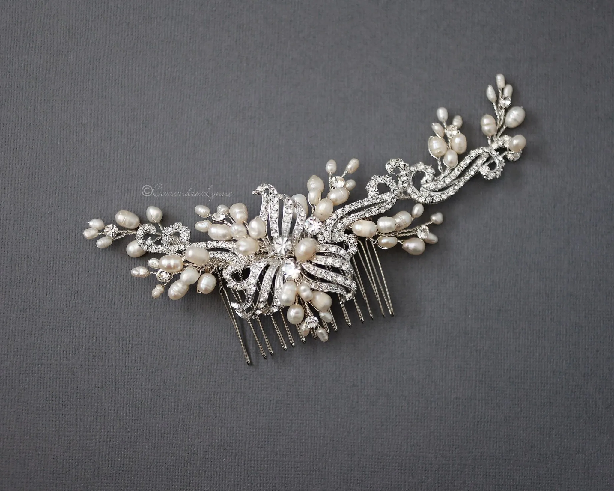 Pearl Wedding Hair Comb with Swirls