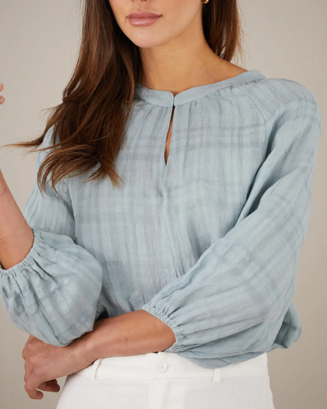 Pila Linen Blouse (Duckegg Blue)